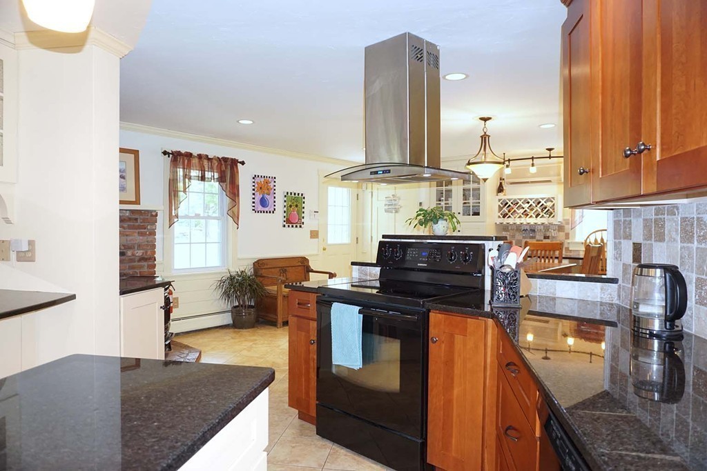 235 Bennett Road Hampden, MA 01036 - Photo 7 of 30
