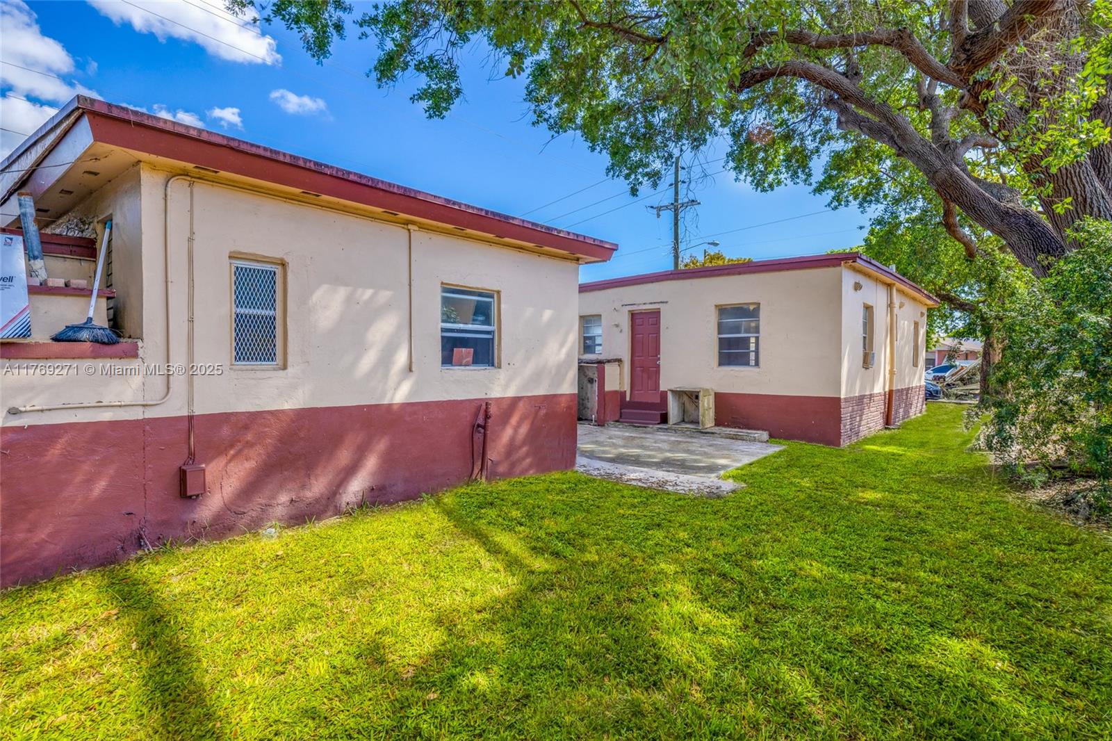 414 Phippen Waiters Road Dania Beach, FL 33004 - Photo 2 of 7