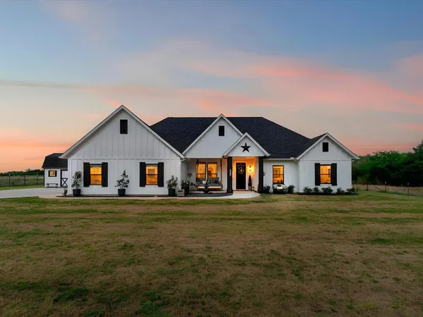 $535,000 | 550 County Road 4109, Greenville, TX 75401