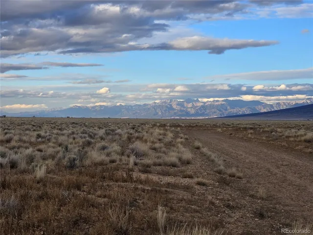a view of an outdoor space and yard