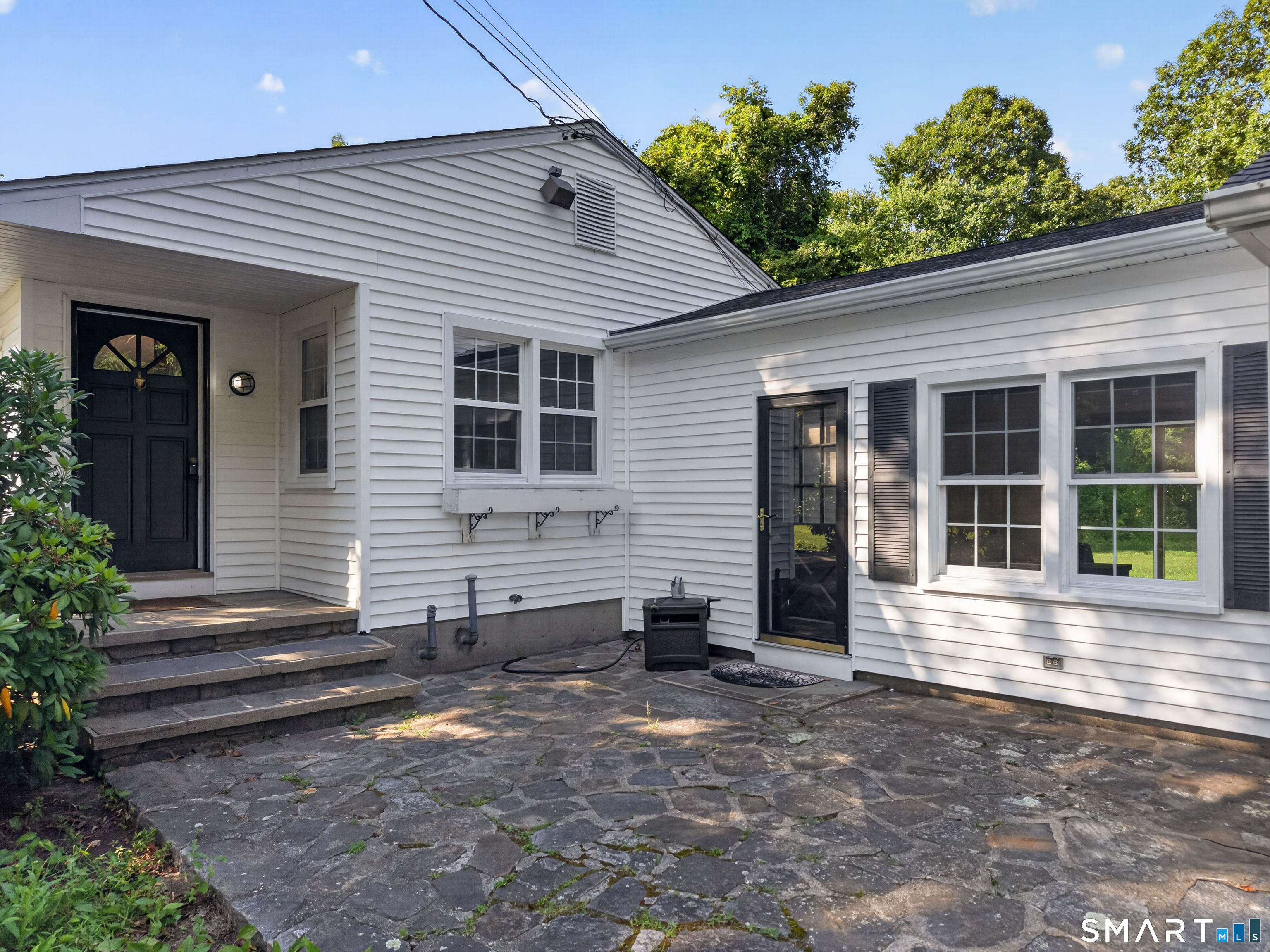 252 Cow Hill Road Clinton, CT 06413 - Photo 7 of 38