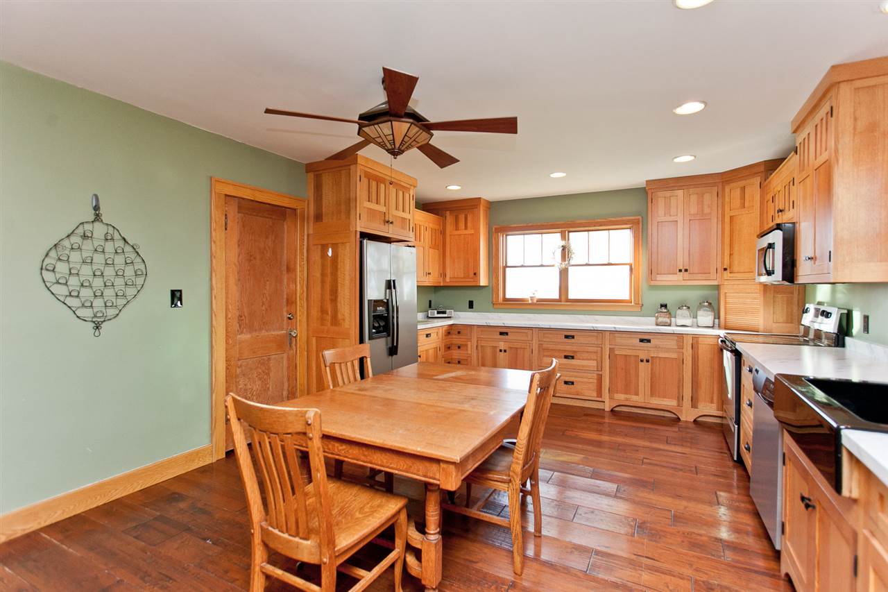 3228 Benton Iowa Road Norway, IA 52318 - Photo 11 of 45 Gallery Image 11