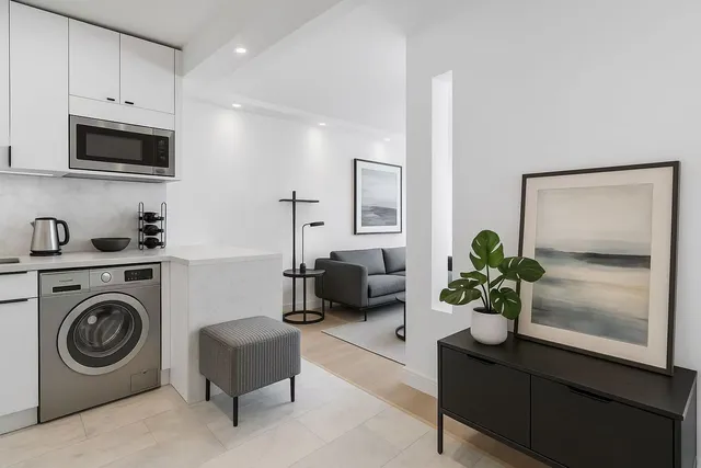 $259,999 | 1550 North Lake Shore Drive, Unit 25E, Chicago, IL 60610