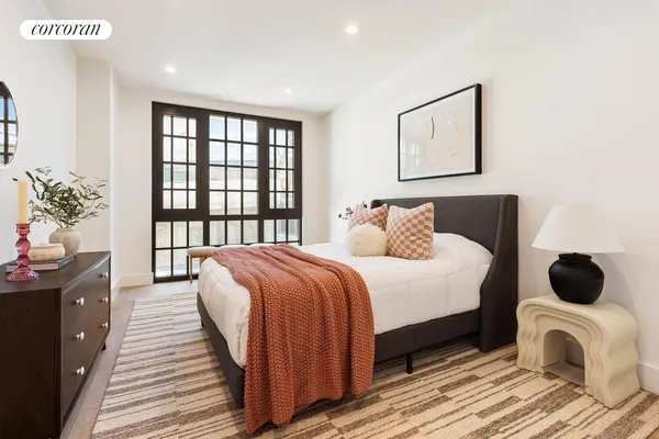 $1,250,000 | 25-23 Newtown Avenue, Unit 2D | Astoria