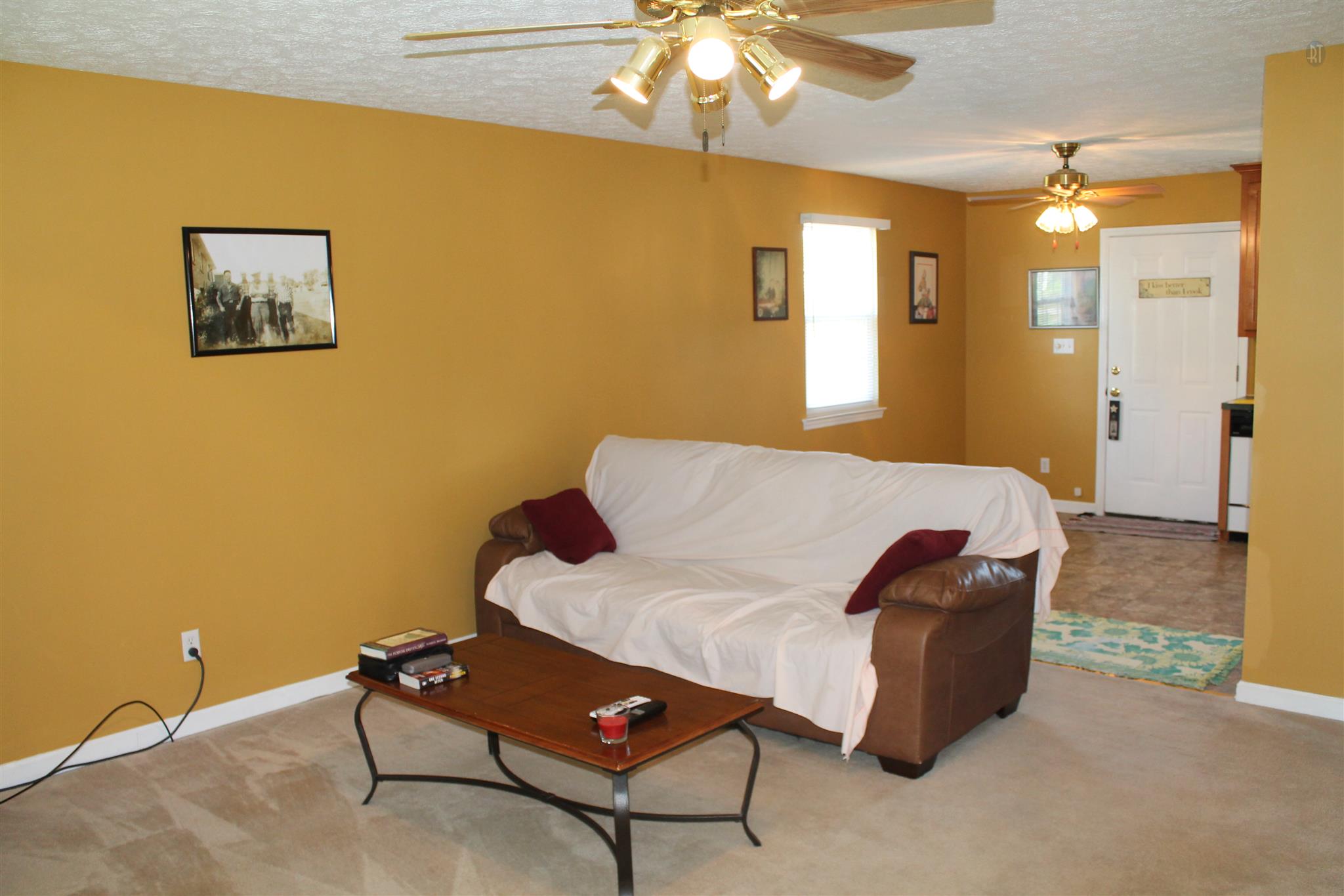 1393 Rutledge Ln. Lebanon, TN 37087 - Photo 10 of 17 living room