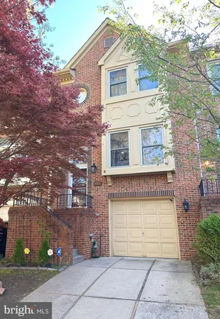 $775,000 | 3913 Green Look Court, Fairfax, VA 22033