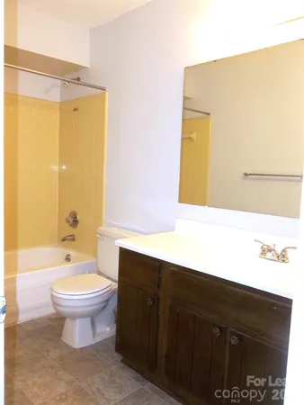 $1,675 | 2141 Selwyn Avenue, Unit 103, Charlotte, NC 28207