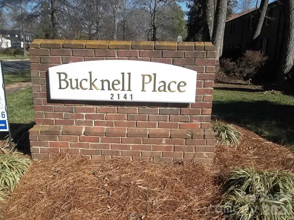 $1,675 | 2141 Selwyn Avenue, Unit 103, Charlotte, NC 28207