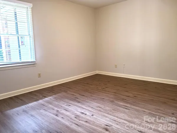 $1,675 | 2141 Selwyn Avenue, Unit 103, Charlotte, NC 28207