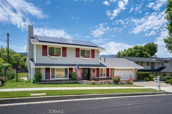 $900,000 | 23530 Fambrough Street, Newhall, CA 91321