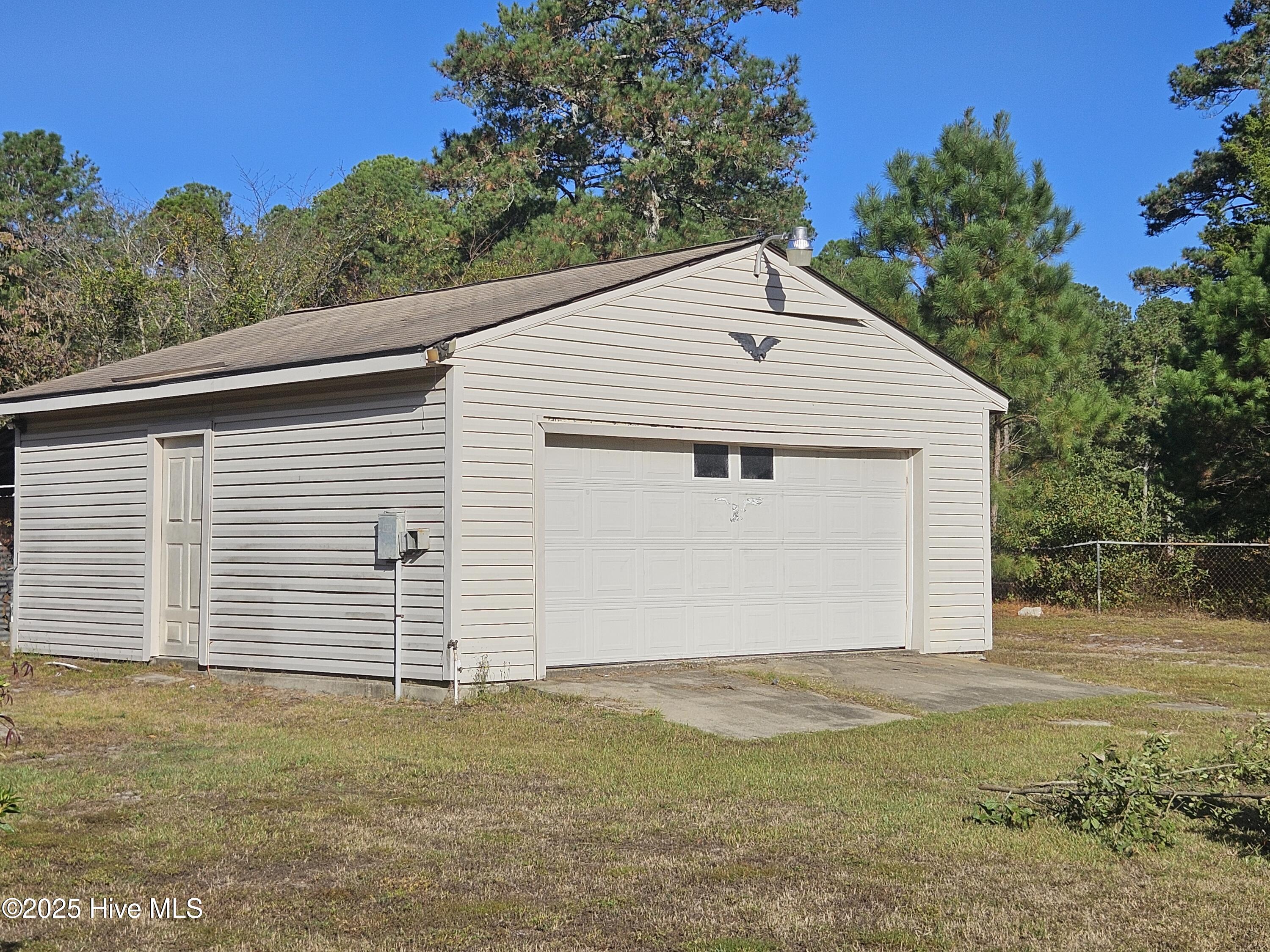 707 Ridge Drive Goldsboro, NC 27530 - Photo 3 of 5 Detached garage