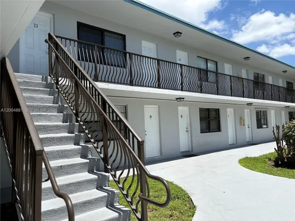 $1,625 | 4444 Southwest 67th Avenue, Unit 25, Miami, FL 33155