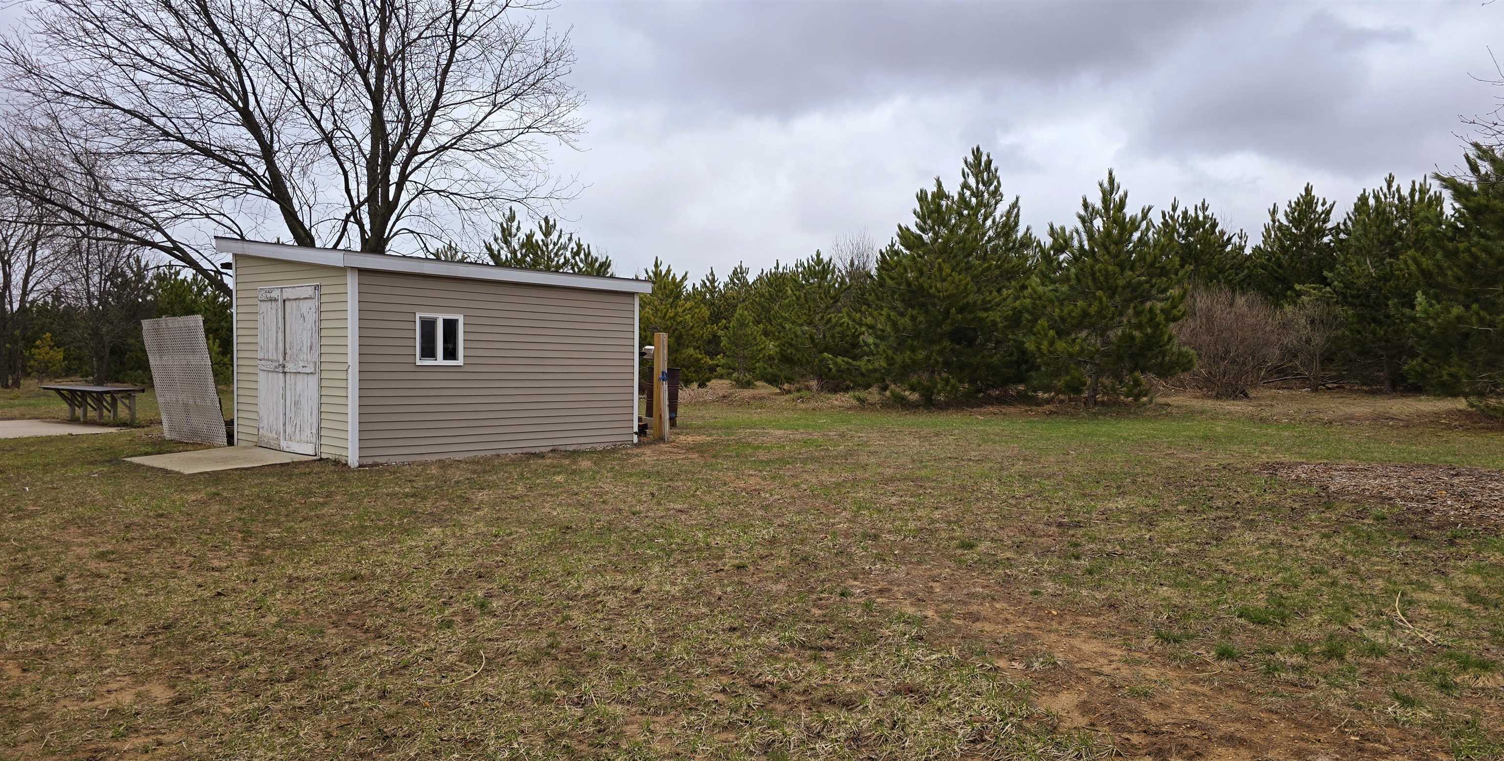 8869 Townview Road Mancelona, MI 49659 - Photo 23 of 31 1932714-2b302bfc-04f8-45ca-8500-f7b7f0ea78c0.JPG