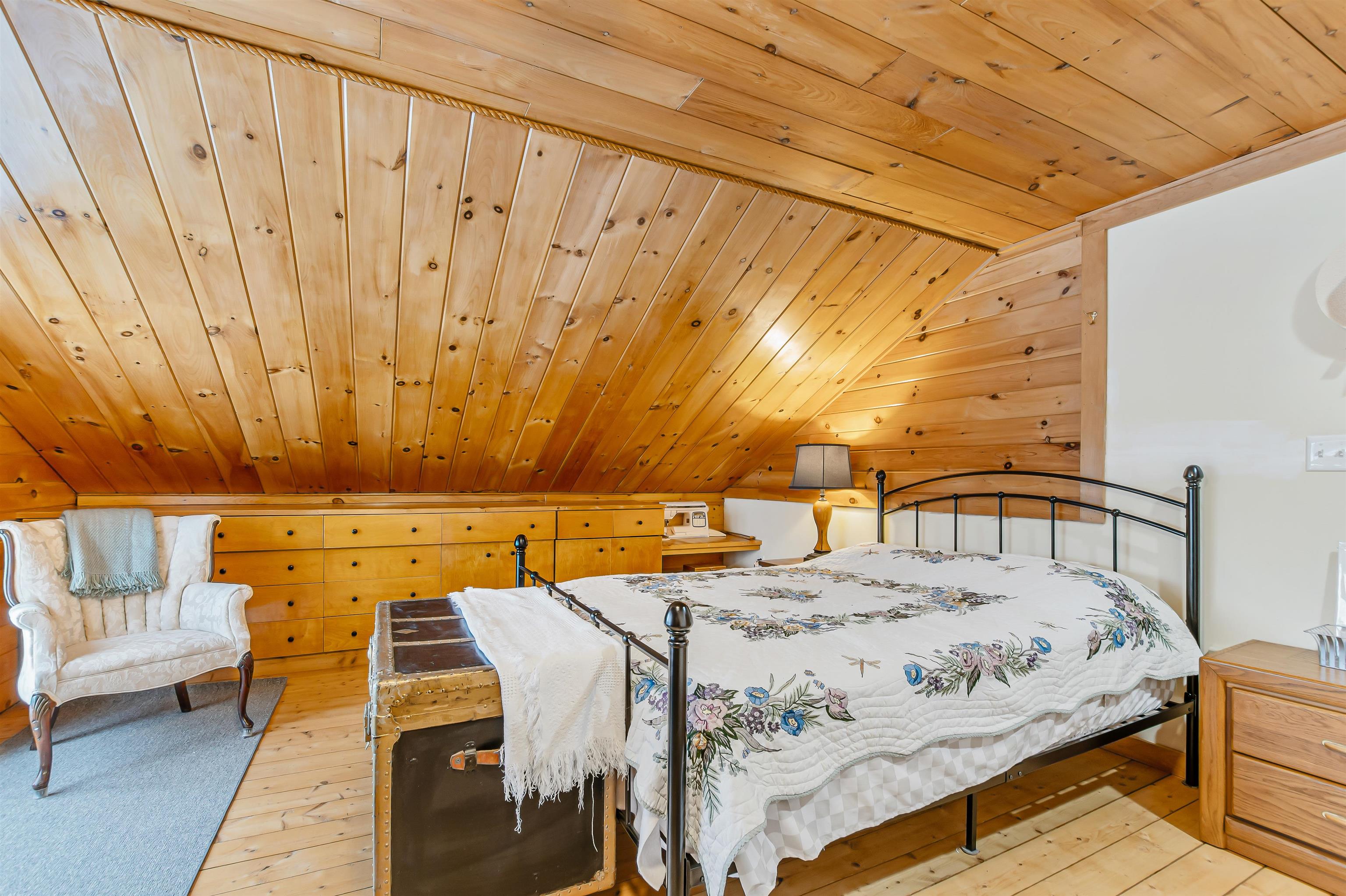 136 Spring Road Pittsburg, NH 03592 - Photo 12 of 35 Gallery Image 12