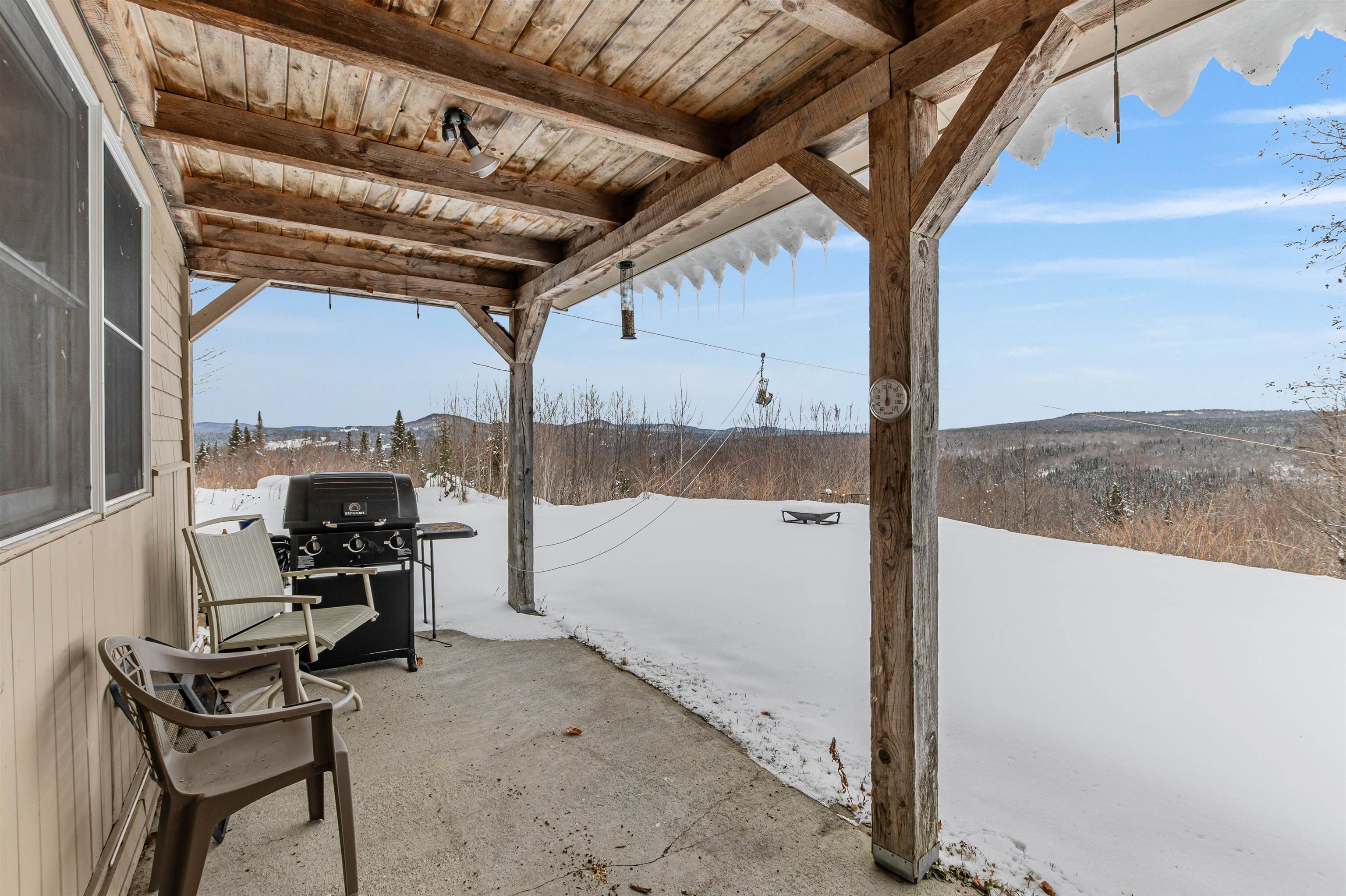 136 Spring Road Pittsburg, NH 03592 - Photo 21 of 35 Gallery Image 21