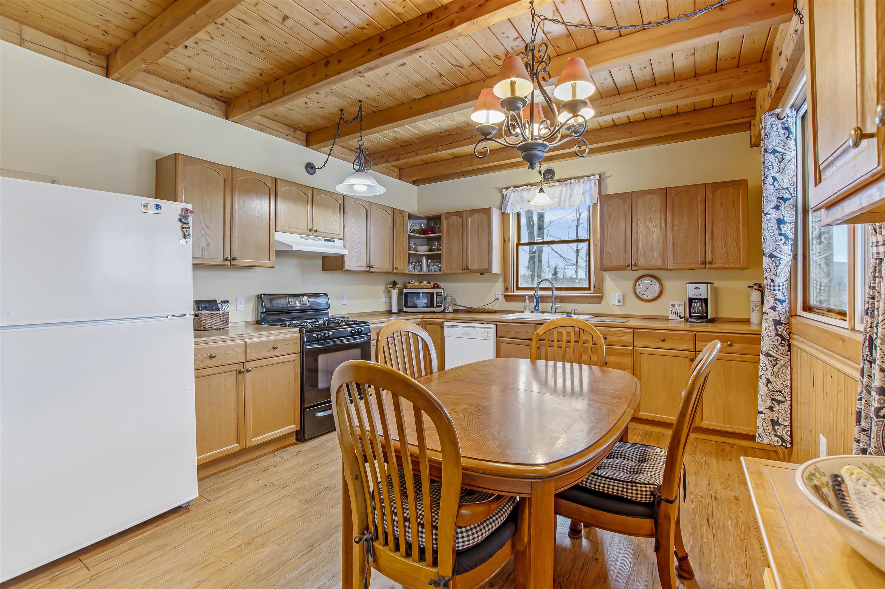 136 Spring Road Pittsburg, NH 03592 - Photo 35 of 35 Gallery Image 35