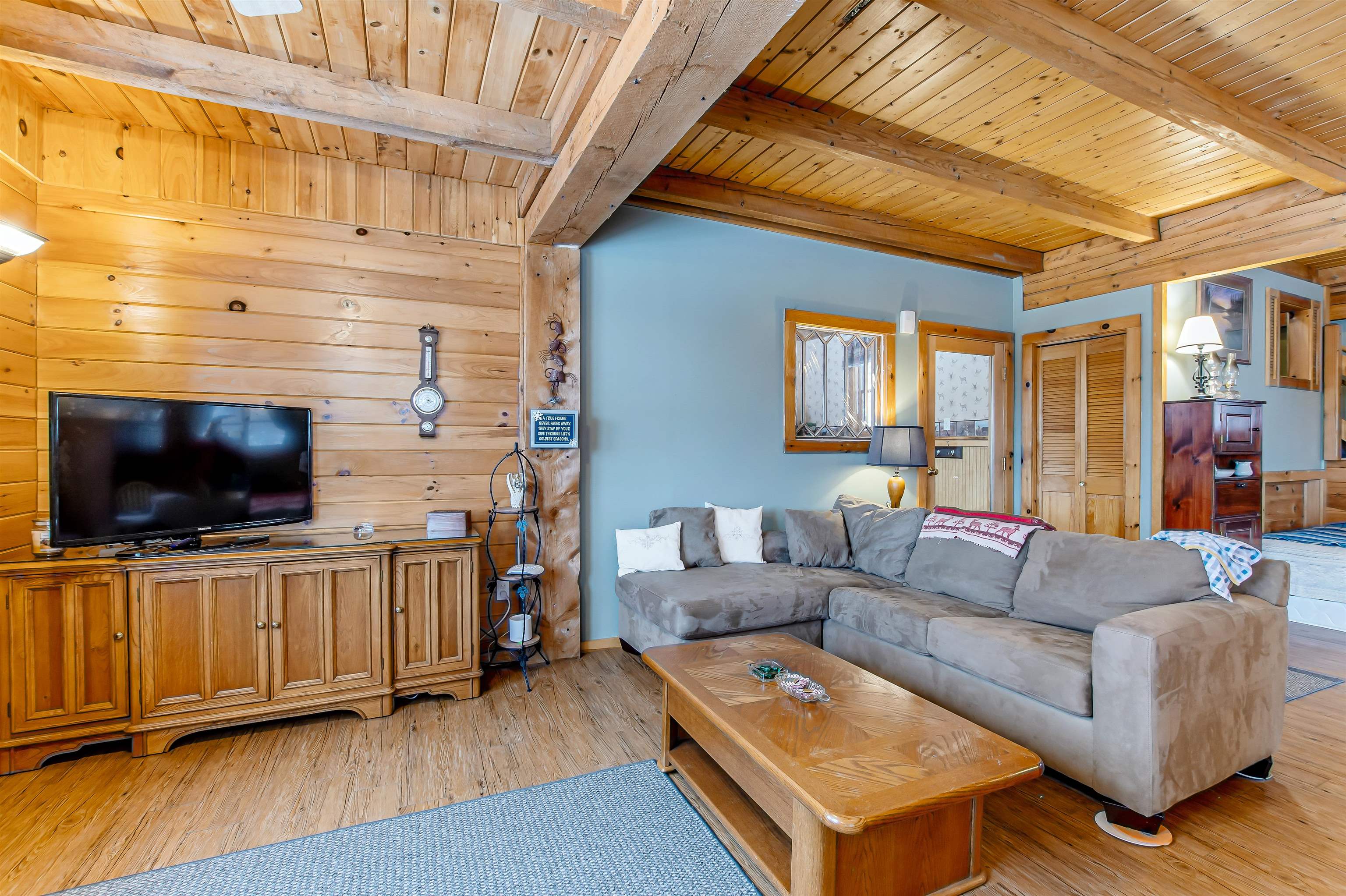 136 Spring Road Pittsburg, NH 03592 - Photo 4 of 35 Gallery Image 4