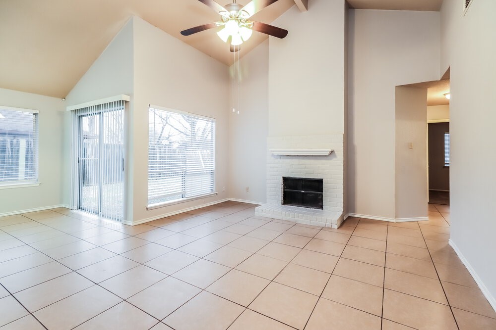 16227 Corsair Road Houston, TX 77053 - Photo 4 of 16