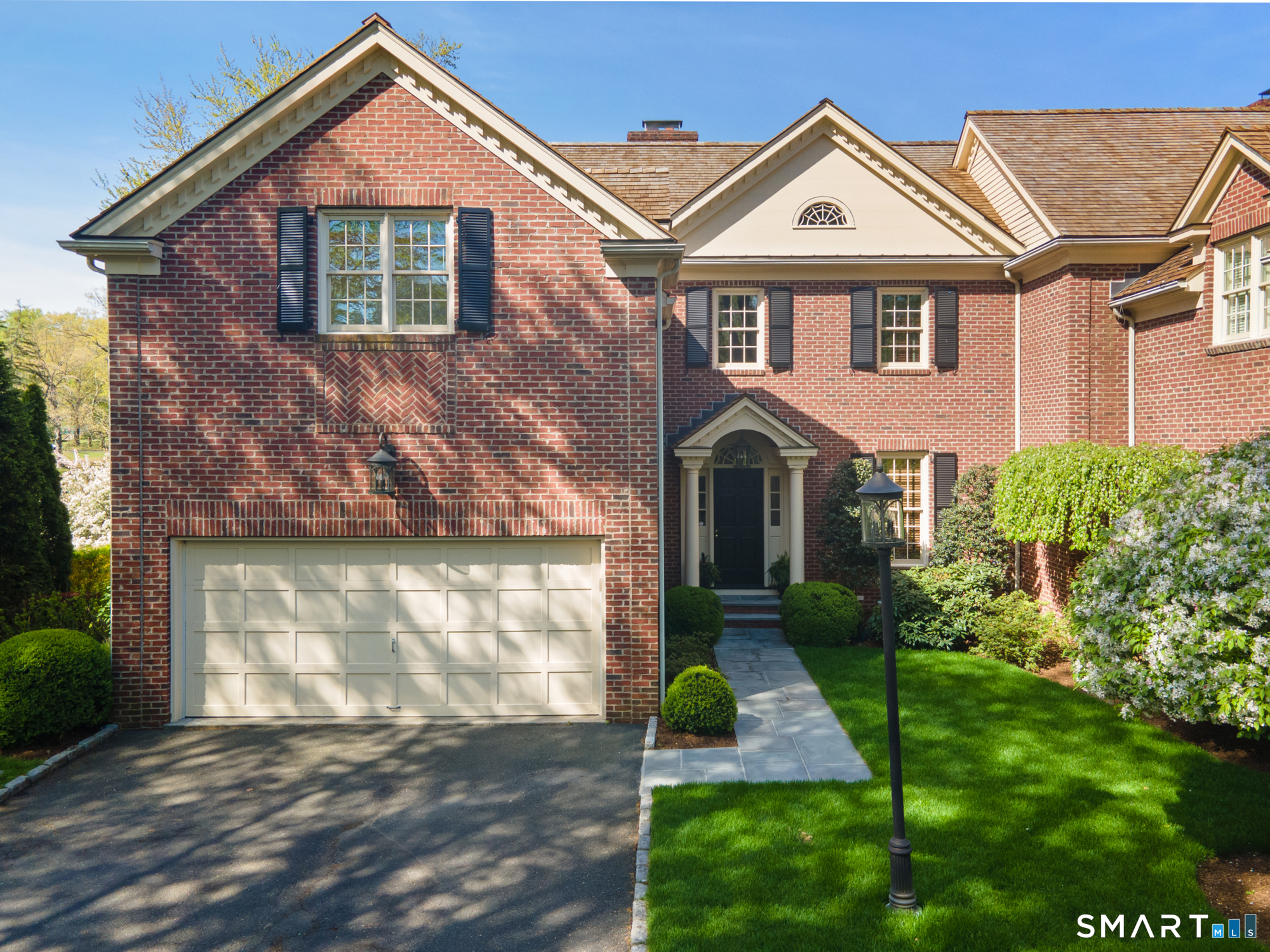 36 Richmond Hill Road New Canaan, CT 06840 - Photo 2 of 36