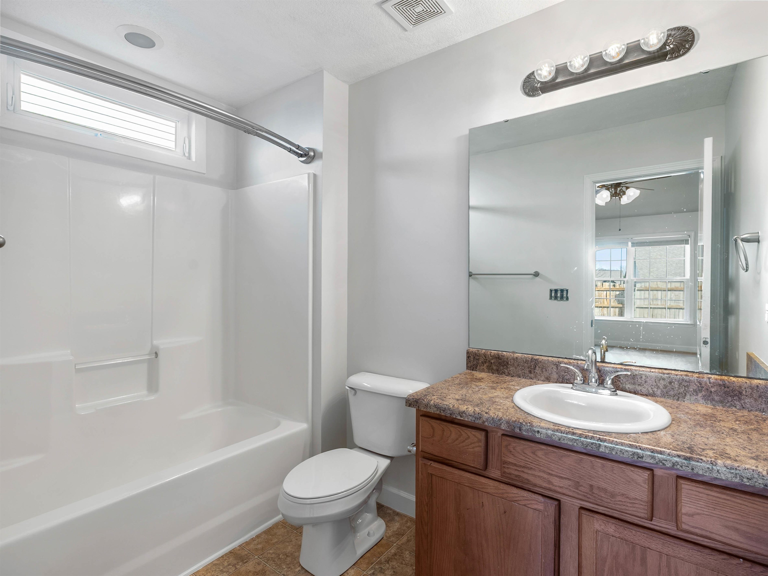 652 Clarion Court Boiling Springs, SC 29316 - Photo 14 of 28