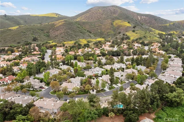 a picture of a bench in the background