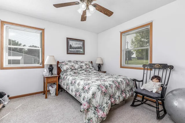 $329,000 | 1400 21st Street, Hazel Green, WI 53811