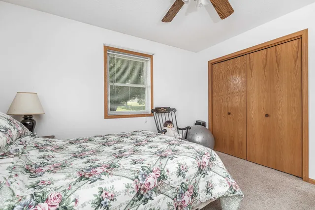 $329,000 | 1400 21st Street, Hazel Green, WI 53811