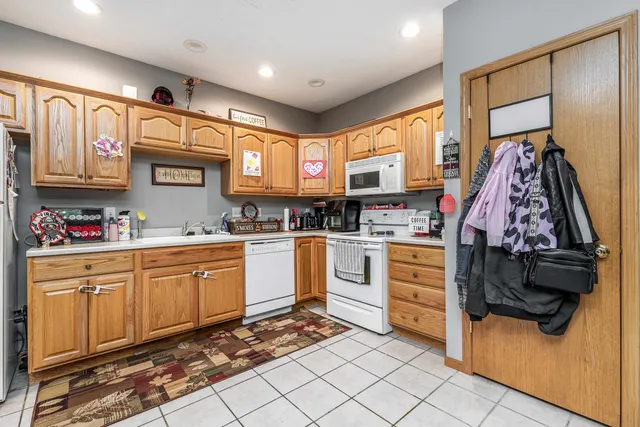 $329,000 | 1400 21st Street, Hazel Green, WI 53811