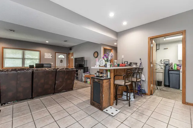 $329,000 | 1400 21st Street, Hazel Green, WI 53811