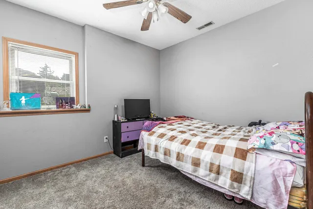 $329,000 | 1400 21st Street, Hazel Green, WI 53811