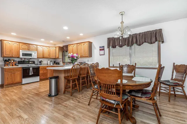 $329,000 | 1400 21st Street, Hazel Green, WI 53811