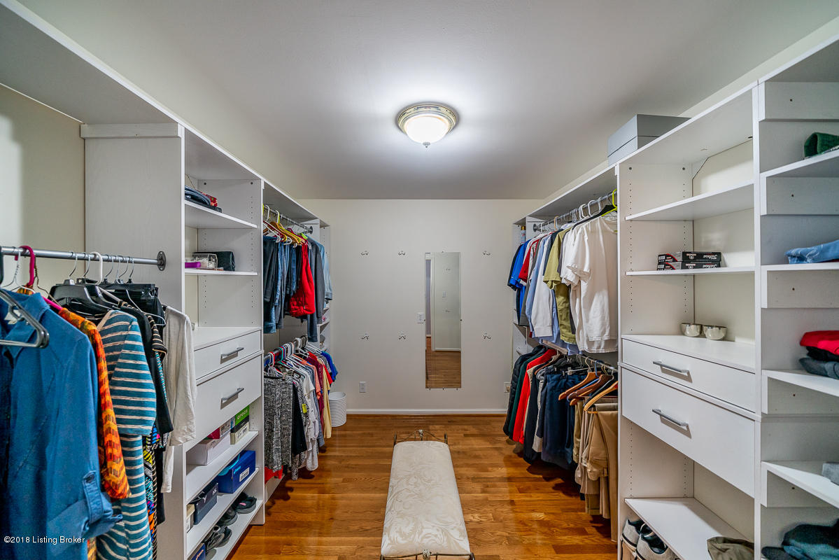 6604 Foxcroft Road Prospect, KY 40059 - Photo 35 of 43 Master bedroom Walk-in Closet