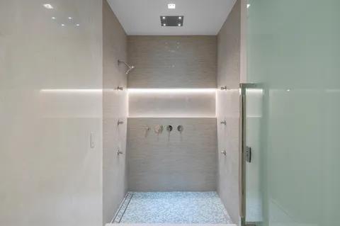 $2,199,999 | 200 Southeast Mizner Boulevard, Unit 104, Boca Raton, FL 33432