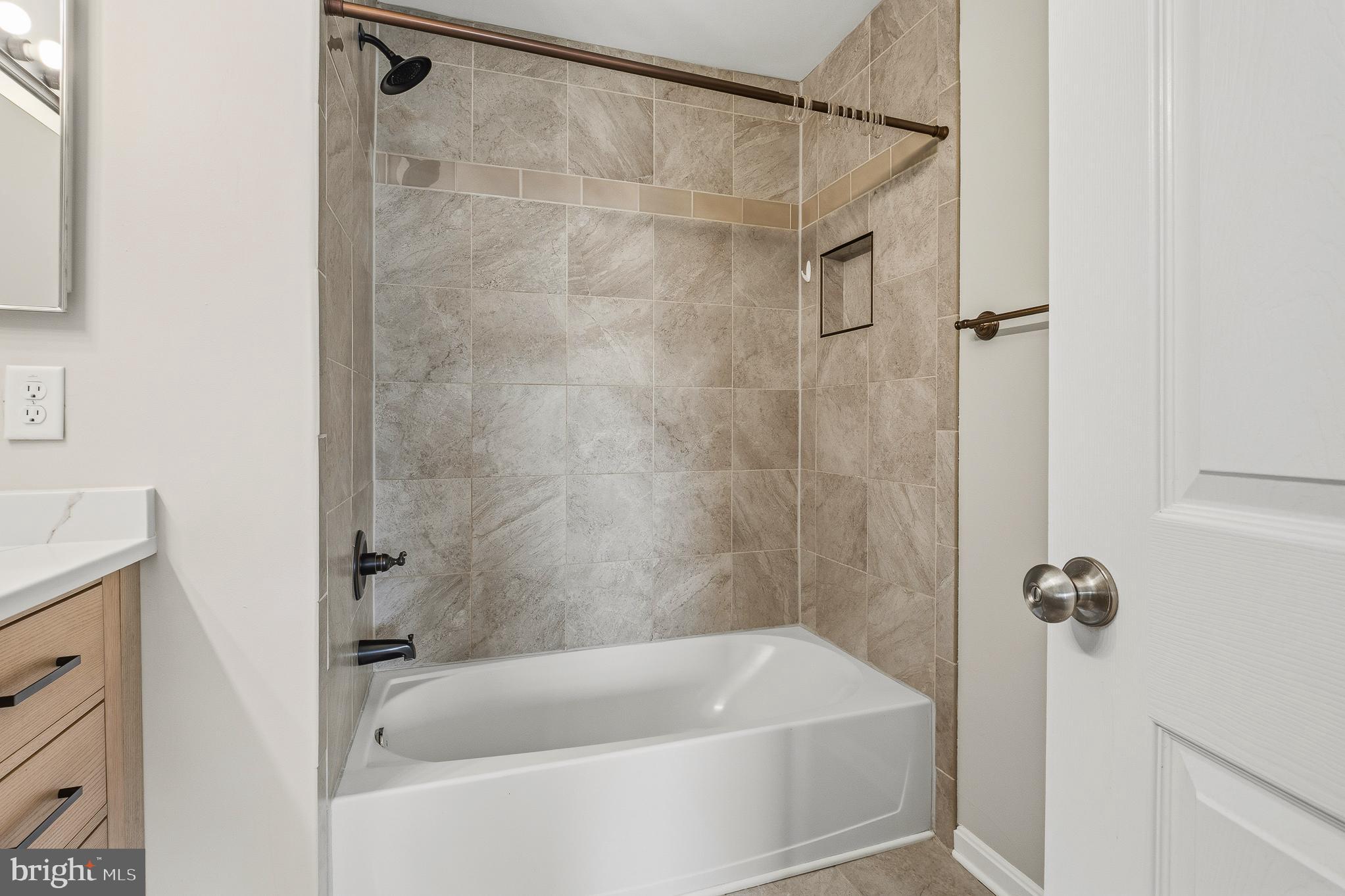 9060 Gracious End Court, Unit 103 Columbia, MD 21046 - Photo 34 of 40