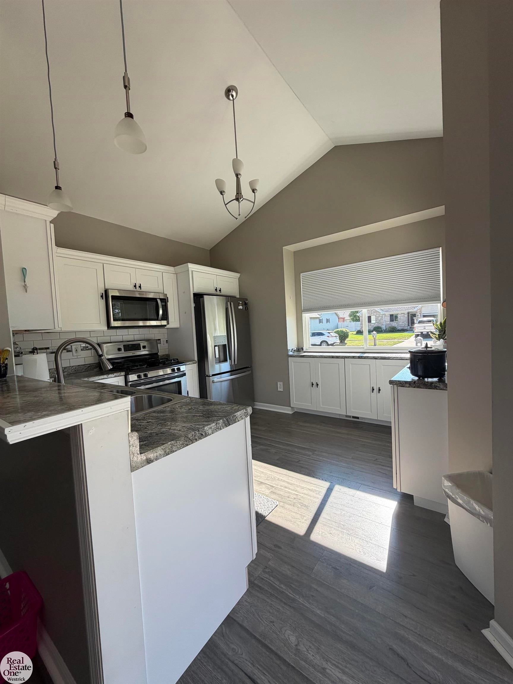 9515 Rachel Road Algonac, MI 48001 - Photo 4 of 22 Gallery Image 4