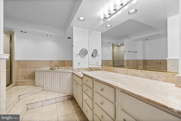 a bathroom with a bathtub