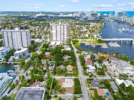 $3,200,000 | 401 Southeast 26th Avenue, Fort Lauderdale, FL 33301