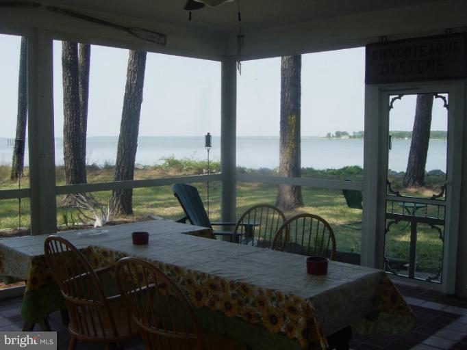6115 Twin Point Cove Road Cambridge, MD 21613 - Photo 23 of 28 Screened Porch