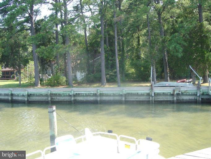 6115 Twin Point Cove Road Cambridge, MD 21613 - Photo 7 of 28 Full Shore Bulk head