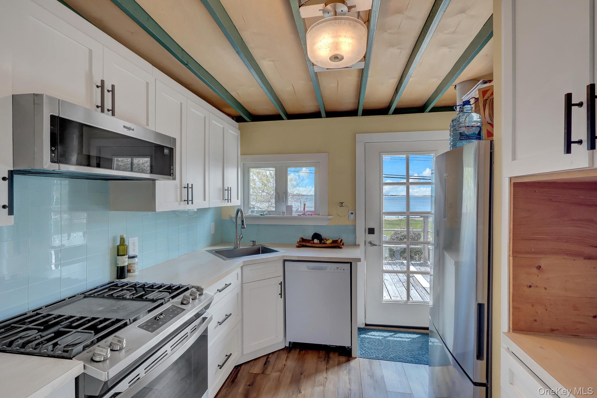 6 Oak Beach Road Babylon, NY 11702 - Photo 8 of 32