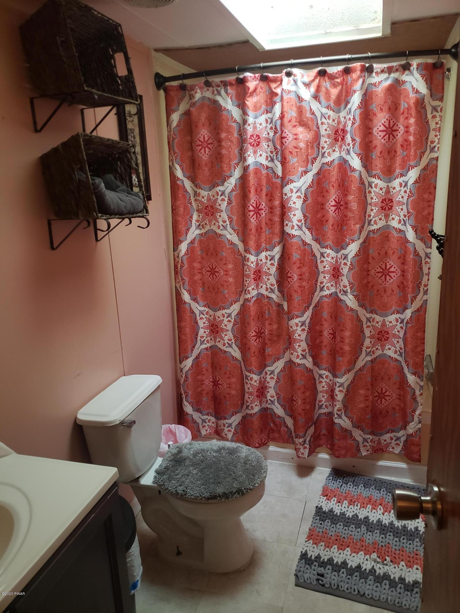 121 Rustic Road Greentown, PA 18426 - Photo 5 of 14
