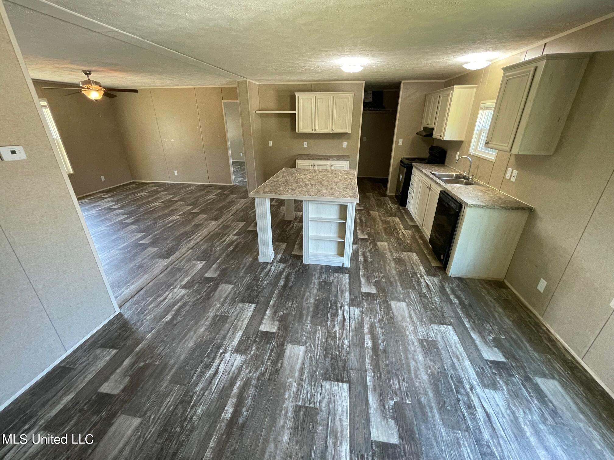 20558 Basch Road Long Beach, MS 39560 - Photo 4 of 21 4