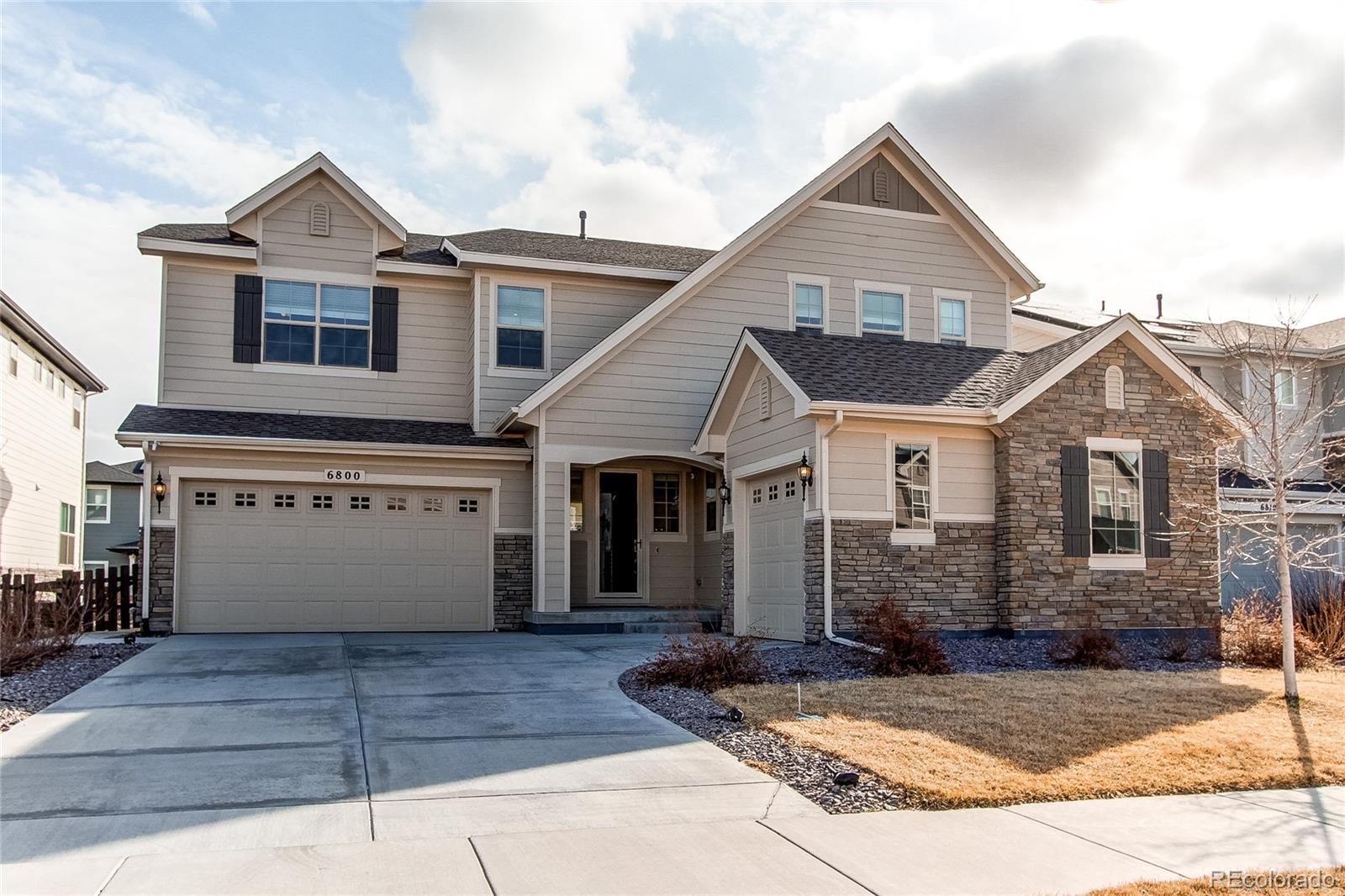 6800 South Valleyhead Ct  