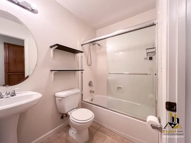 $2,595 | 224 Loon Lake Street, Roseville, CA 95747