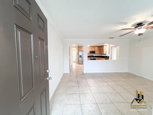 $2,595 | 224 Loon Lake Street, Roseville, CA 95747