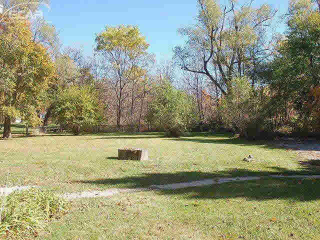 3220 North Genesee Road Flint, MI 48506 - Photo 5 of 22 20452520-4.JPG