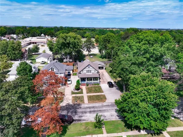 $310,000 | 506 Shawnee Street, Hiawatha, KS 66434