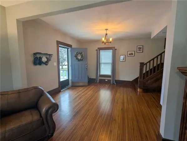 $310,000 | 506 Shawnee Street, Hiawatha, KS 66434