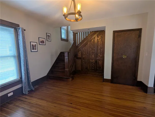 $310,000 | 506 Shawnee Street, Hiawatha, KS 66434