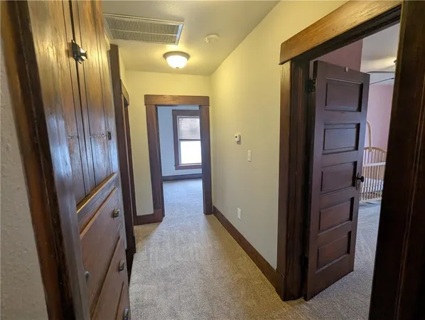 $310,000 | 506 Shawnee Street, Hiawatha, KS 66434